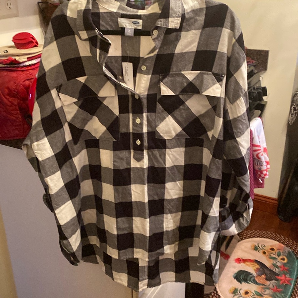 New xl old navy 1/2 button down top
